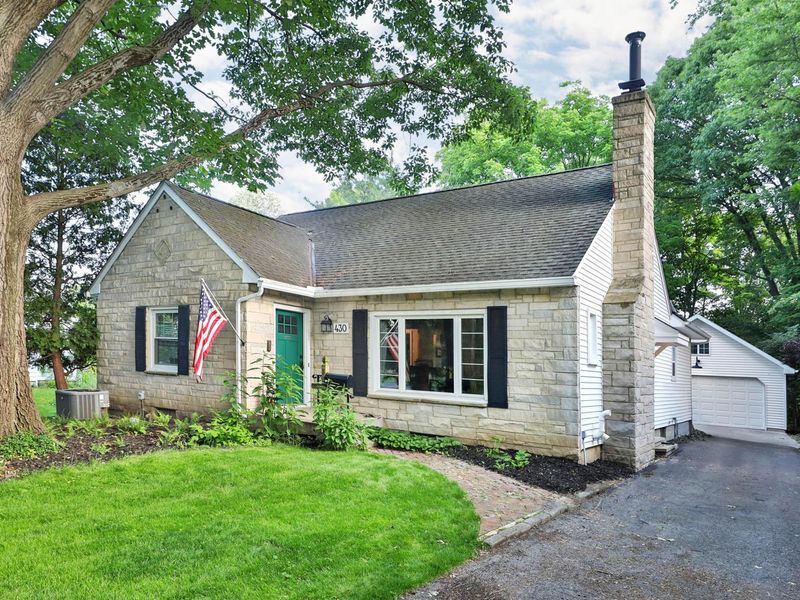 430 Canyon Drive N, Columbus, OH 43214 Photo 3