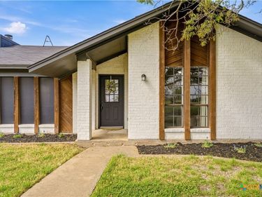 2566 Southwinds Drive , Lorena, TX 76655