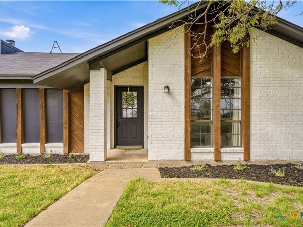 2566 Southwinds Drive , Lorena, TX 76655