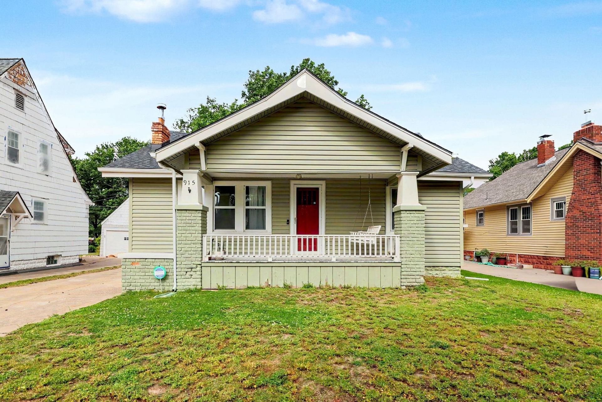 915 N Perry Ave, Wichita, KS 67203 Main Photo