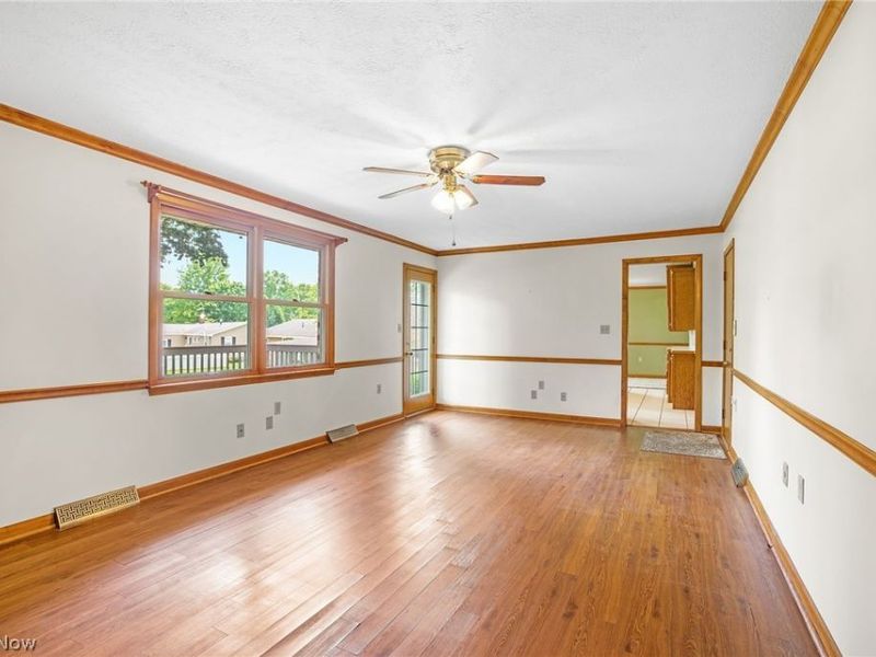 5715 Comanche Street NW, North Canton, OH 44720 Photo 4