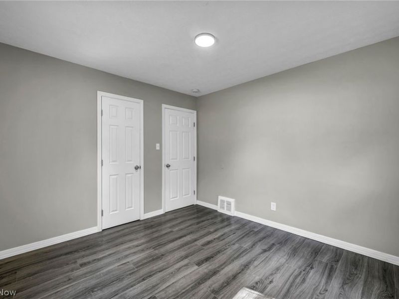 1291 Hardesty Boulevard , Akron, OH 44320 Photo 15