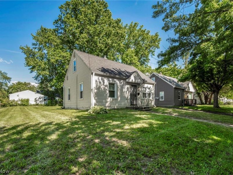 1291 Hardesty Boulevard , Akron, OH 44320 Photo 24