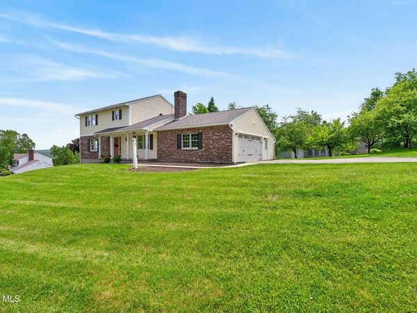16 Park Drive, Menands, NY 12204