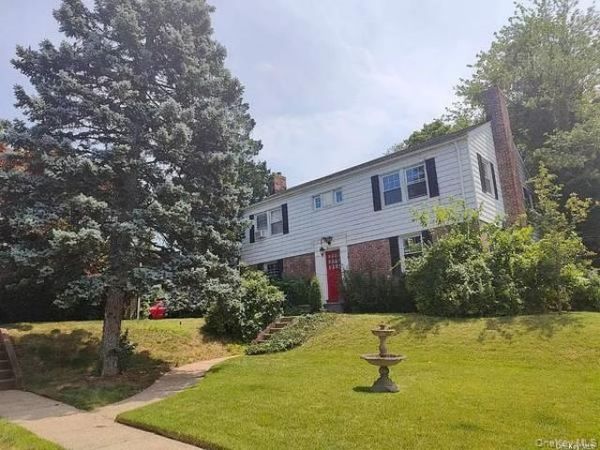 4641 Hanford Street , Douglaston, NY 11362