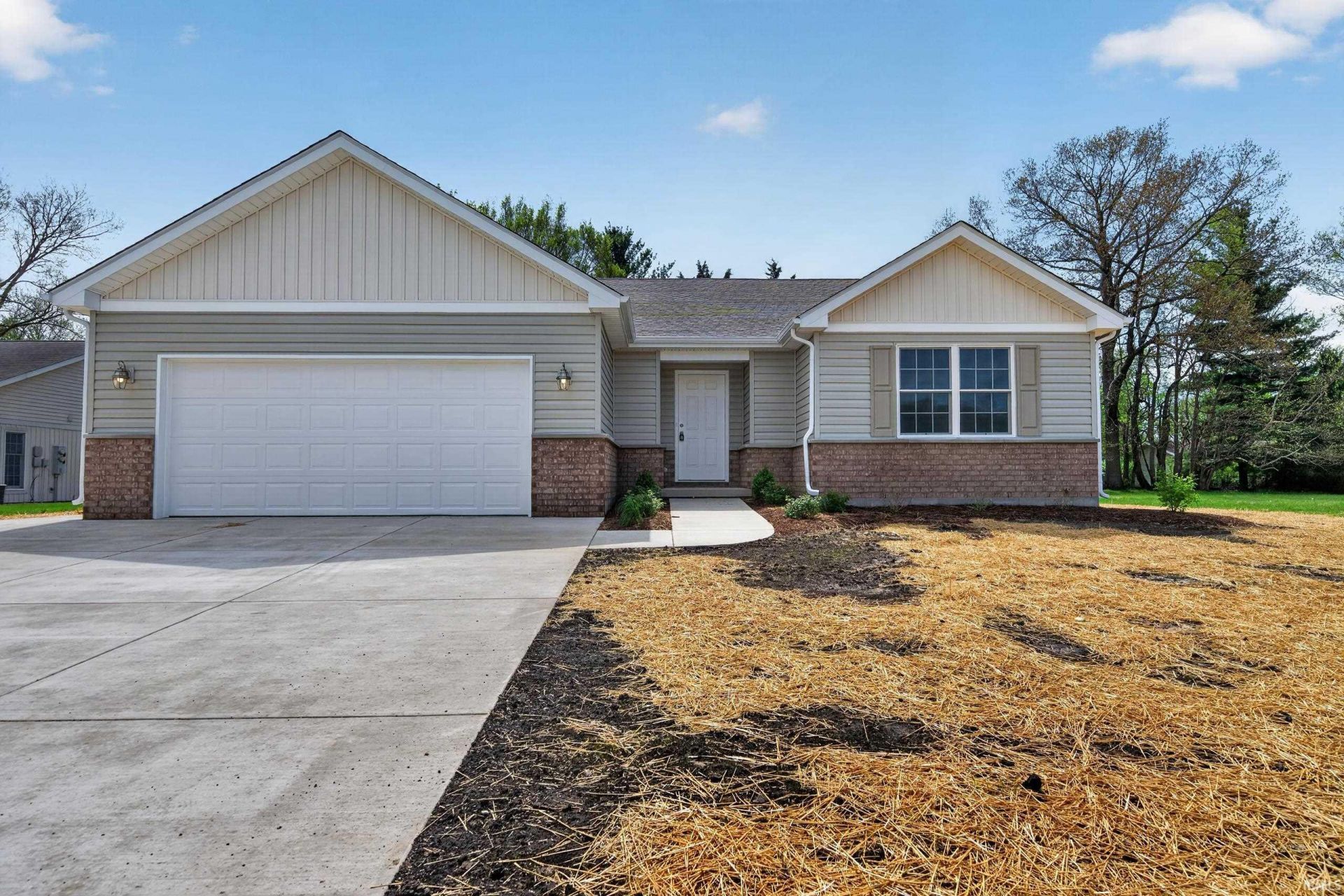 257 E Galbreath Drive, Winamac, IN 46996 Main Photo