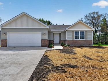 257 E Galbreath Drive, Winamac, IN 46996