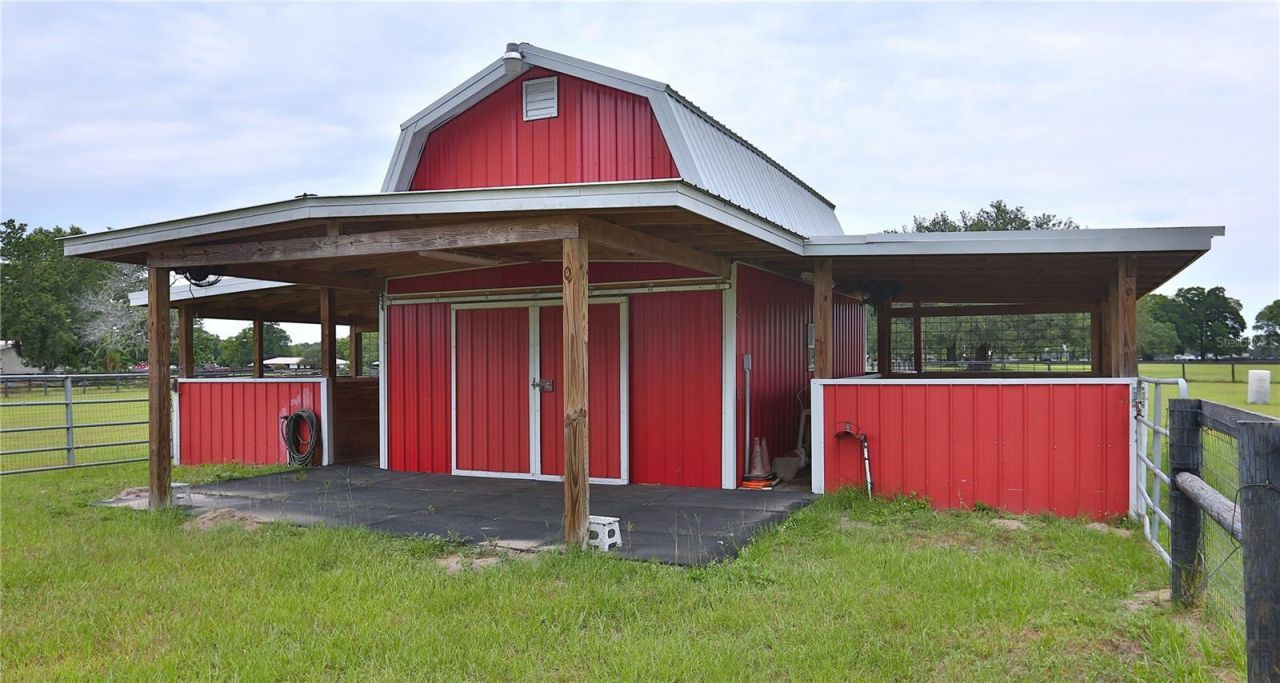 19431 NE 17th Place, Williston, FL 32696 Photo