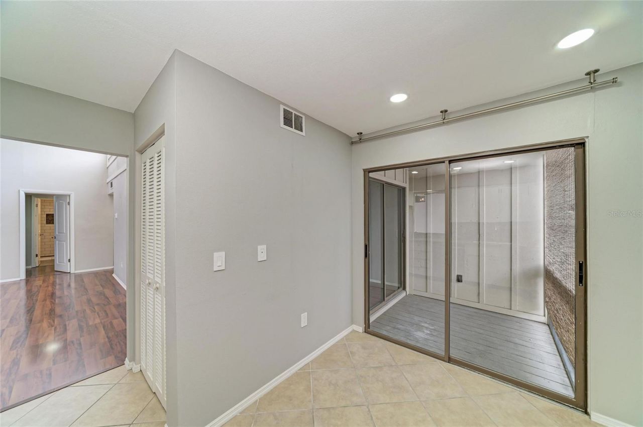 2224 Bahia Vista Street , Unit E6, Sarasota, FL 34239 Photo