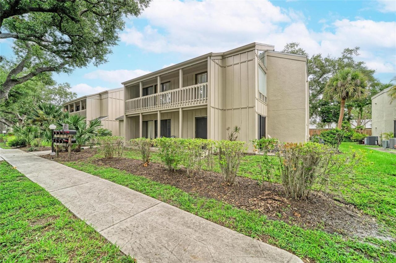 2224 Bahia Vista Street , Unit E6, Sarasota, FL 34239 Photo