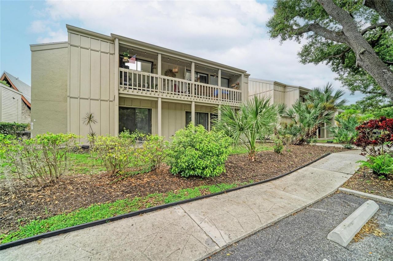 2224 Bahia Vista Street , Unit E6, Sarasota, FL 34239 Photo