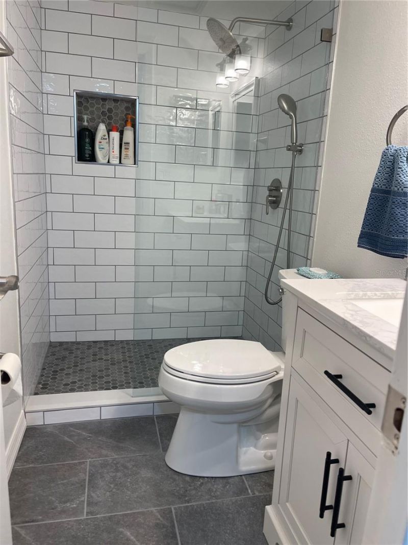 2224 Bahia Vista Street , Unit E6, Sarasota, FL 34239 Photo