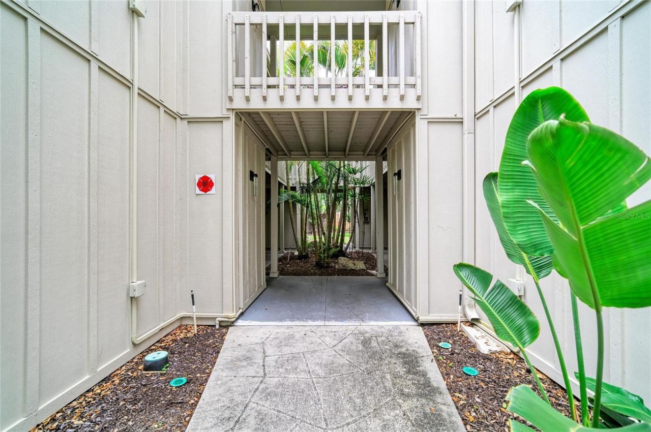 2224 Bahia Vista Street , Unit E6, Sarasota, FL 34239 Photo