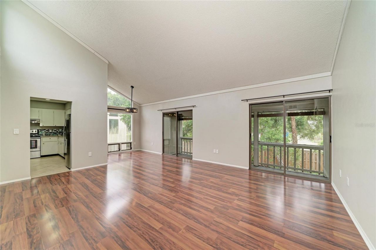 2224 Bahia Vista Street , Unit E6, Sarasota, FL 34239 Photo