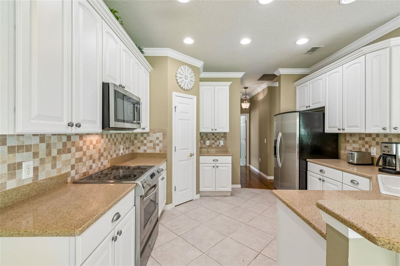136 Sorrento Rd, Poinciana, FL 34759 Photo