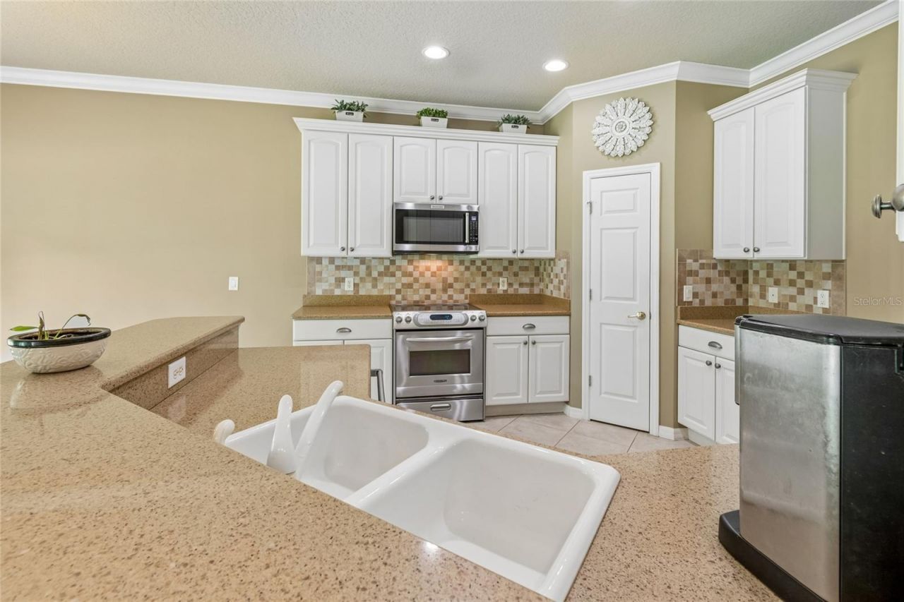 136 Sorrento Rd, Poinciana, FL 34759 Photo