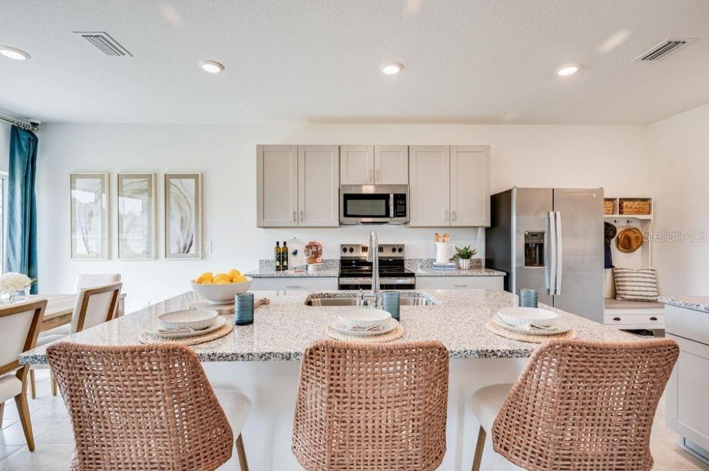 366 Cornerstone Drive , Groveland, FL 34736 Photo