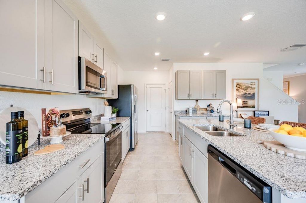 366 Cornerstone Drive , Groveland, FL 34736 Photo