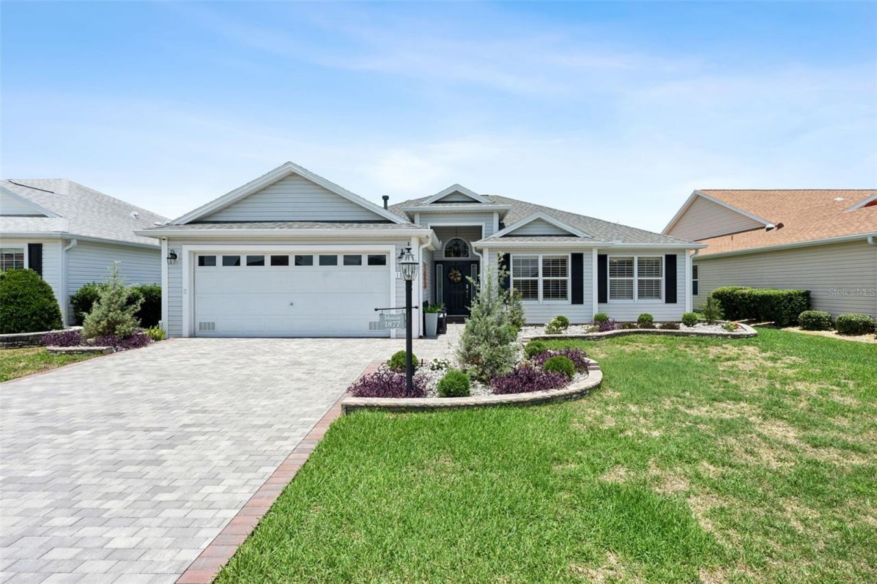 1877 Walden Way , The Villages, FL 32162 Main Photo