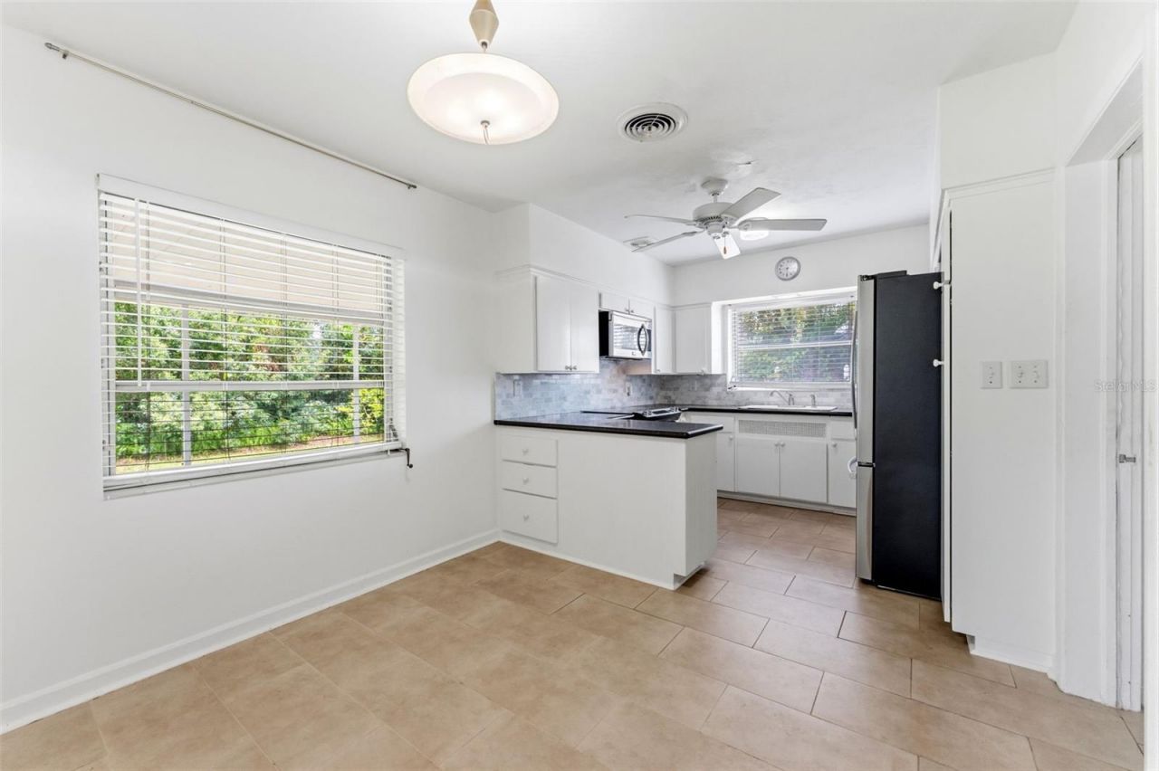 1705 Indian Rocks Road, Belleair, FL 33756 Photo