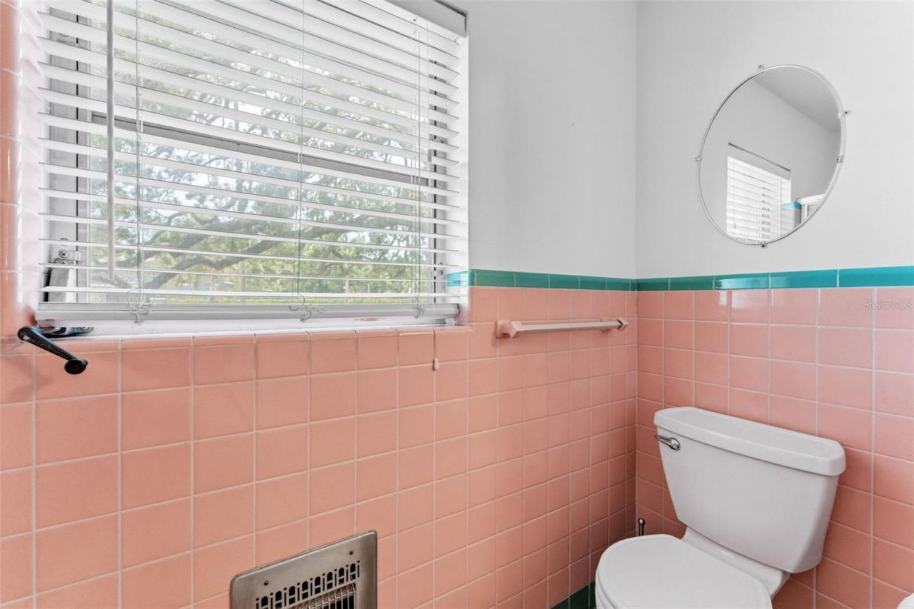 1705 Indian Rocks Road, Belleair, FL 33756 Photo