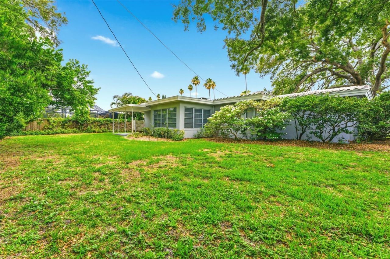 1705 Indian Rocks Road, Belleair, FL 33756 Photo