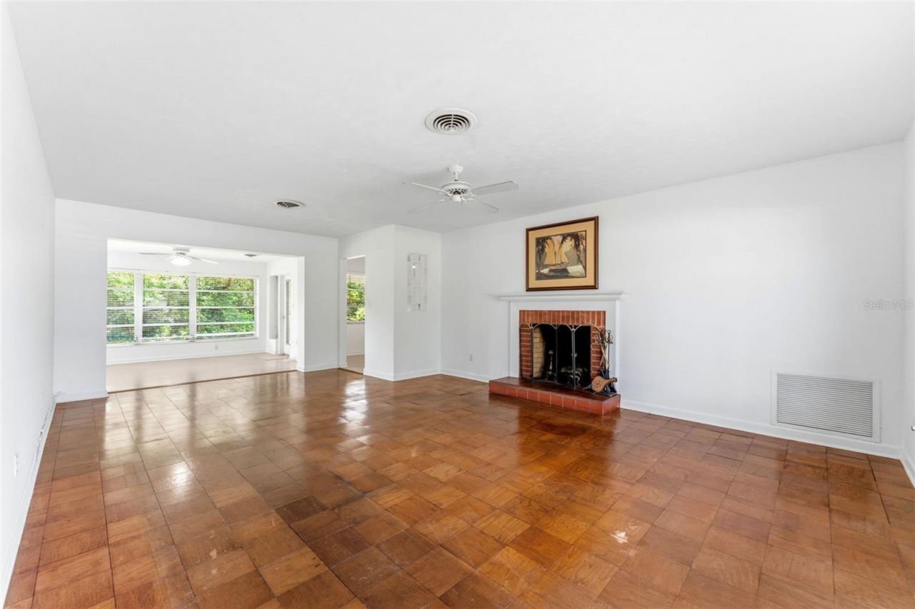 1705 Indian Rocks Road, Belleair, FL 33756 Photo