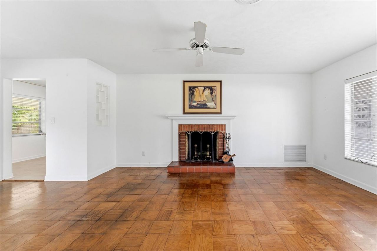 1705 Indian Rocks Road, Belleair, FL 33756 Photo