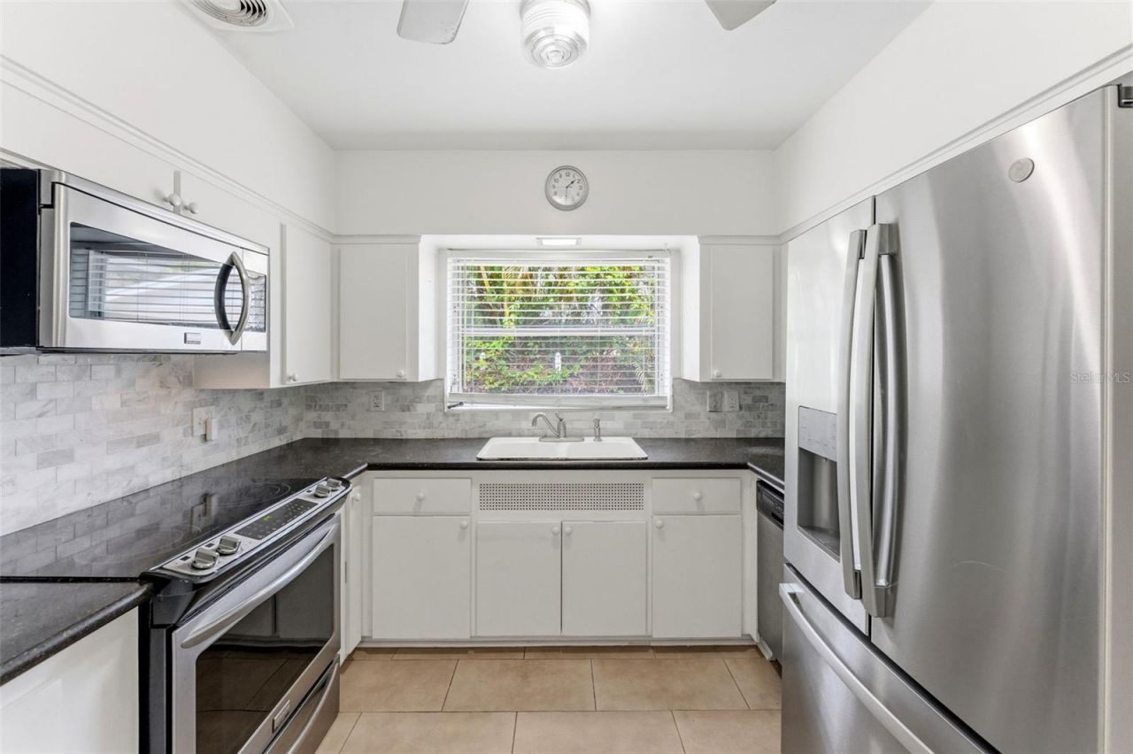 1705 Indian Rocks Road, Belleair, FL 33756 Photo
