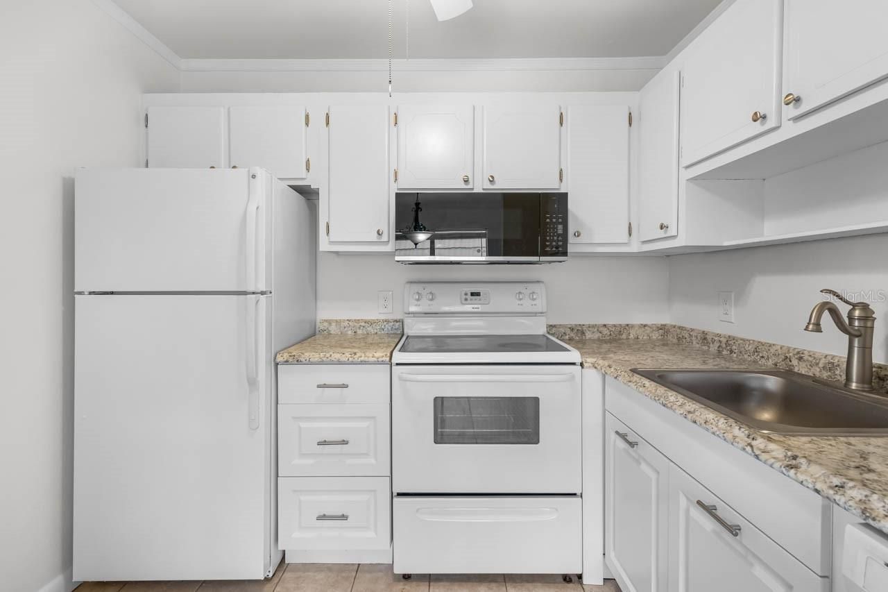 1901 Andover Way, Unit 38, Sun City Center, FL 33573 Photo