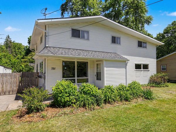 751 Jakway Avenue, Benton Harbor, MI 49022