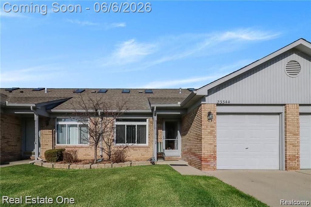 23344 Bunte Court, Brownstown Township, MI 48183 Main Photo