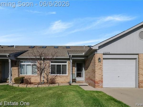 23344 Bunte Court, Brownstown Twp, MI 48183