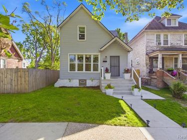 3836 Cadillac Boulevard , Detroit, MI 48214