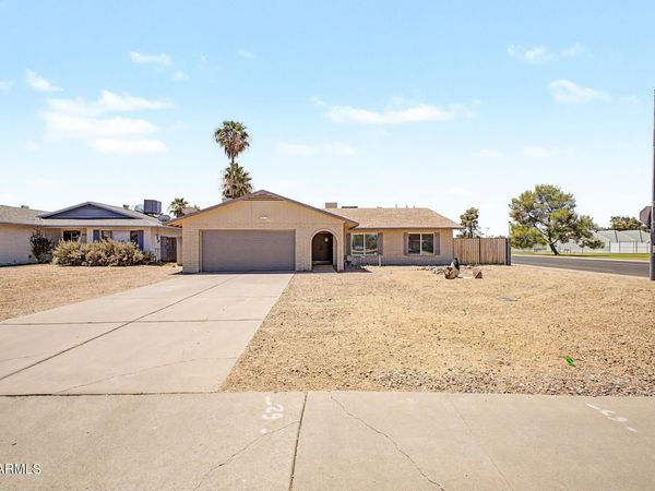 5625 W GROVERS Avenue, Glendale, AZ 85308