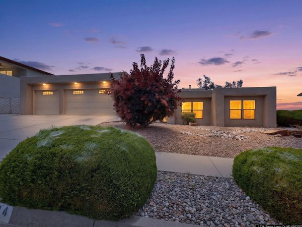1224 Sierra Larga Drive NE, Albuquerque, NM 87112