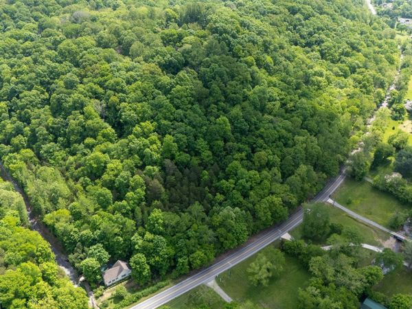 3262 Tyree Springs Rd, Hendersonville, TN 37075
