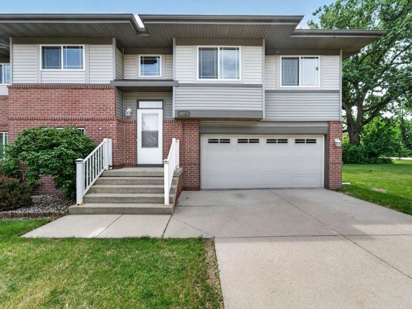 523 Progress Drive, Cottage Grove, WI 53527