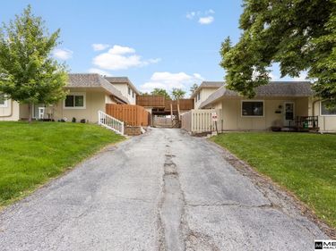 12571 Weir Street, Omaha, NE 68137