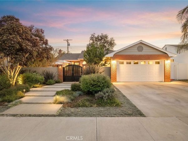 3209 Knoxville Avenue, Long Beach, CA 90808