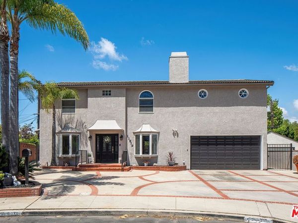 11979 Woodbine Street , Los Angeles, CA 90066