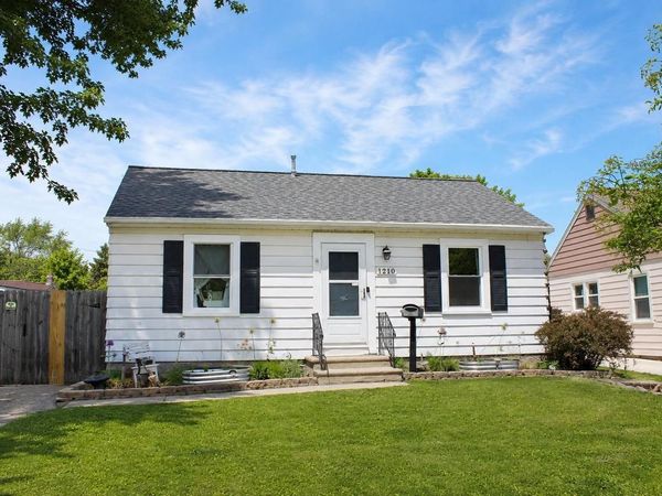 1210 10TH AVENUE, Green Bay, WI 54304