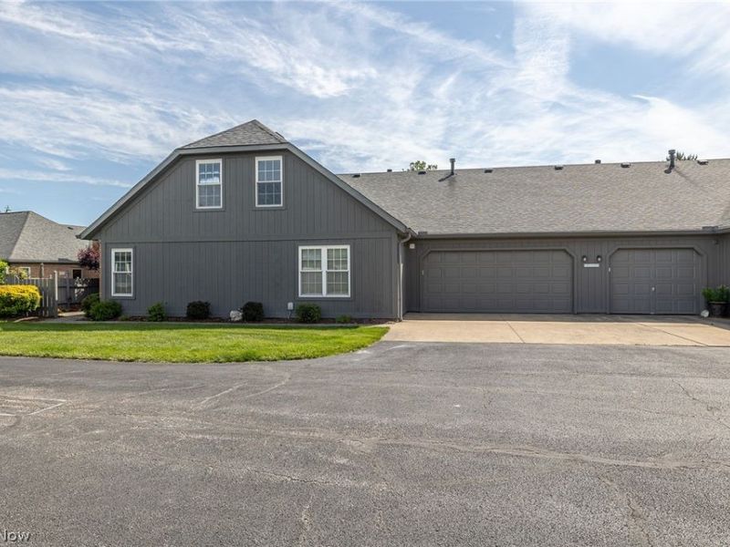 1055 North Jefferson Street , Unit B, Medina, OH 44256 Photo 2