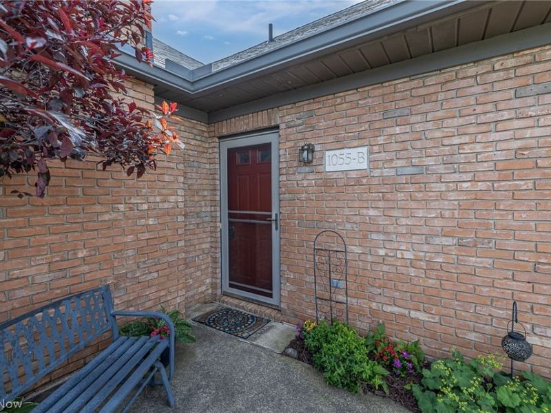 1055 North Jefferson Street , Unit B, Medina, OH 44256 Photo 4