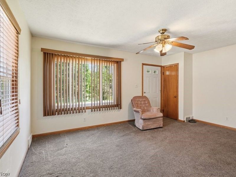 744 Utica Avenue, Akron, OH 44312 Photo 10