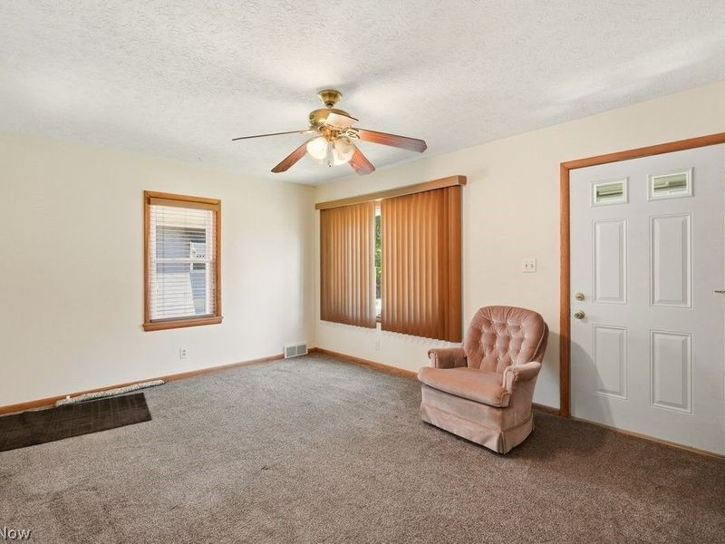 744 Utica Avenue, Akron, OH 44312 Photo 13