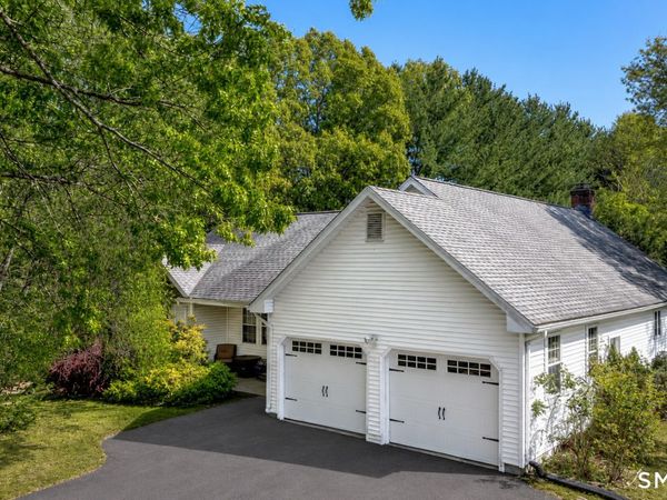 2050 Poquonock , Windsor, CT 06095