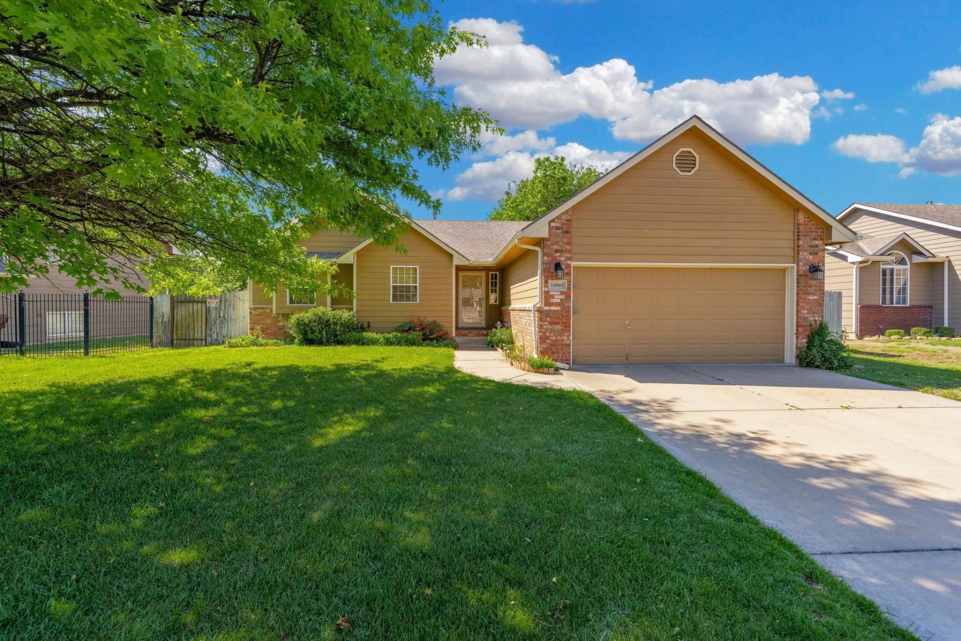 10905 W Ryan, Wichita, KS 67205 Main Photo