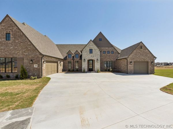 10859 N 83rd East Court, Owasso, OK 74055