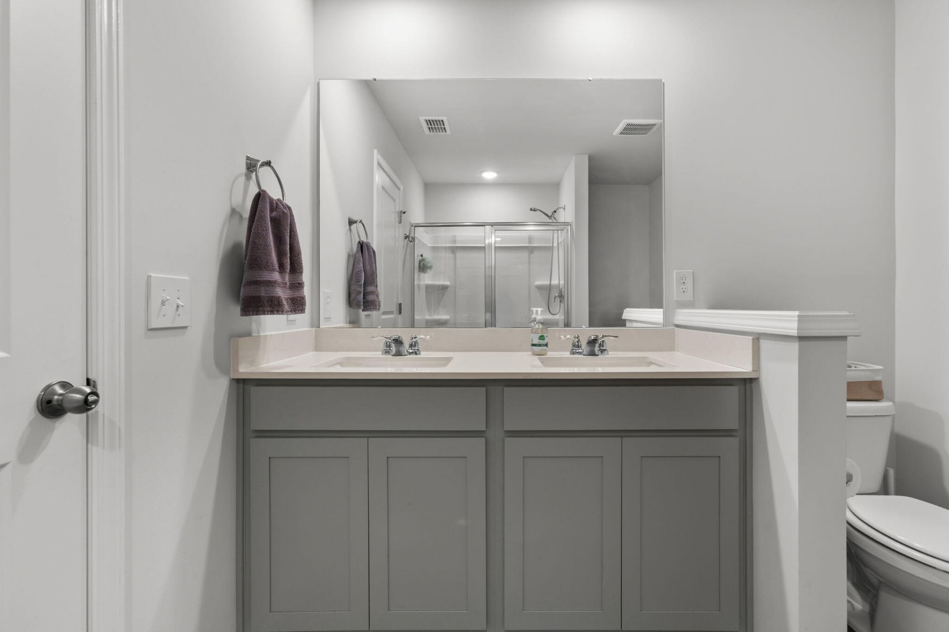 222 W Bradford Pointe Drive Photo 16